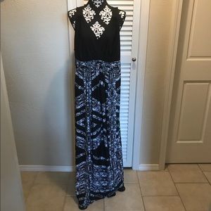 Beverly Drive Black & White Patterned Maxi Dress
